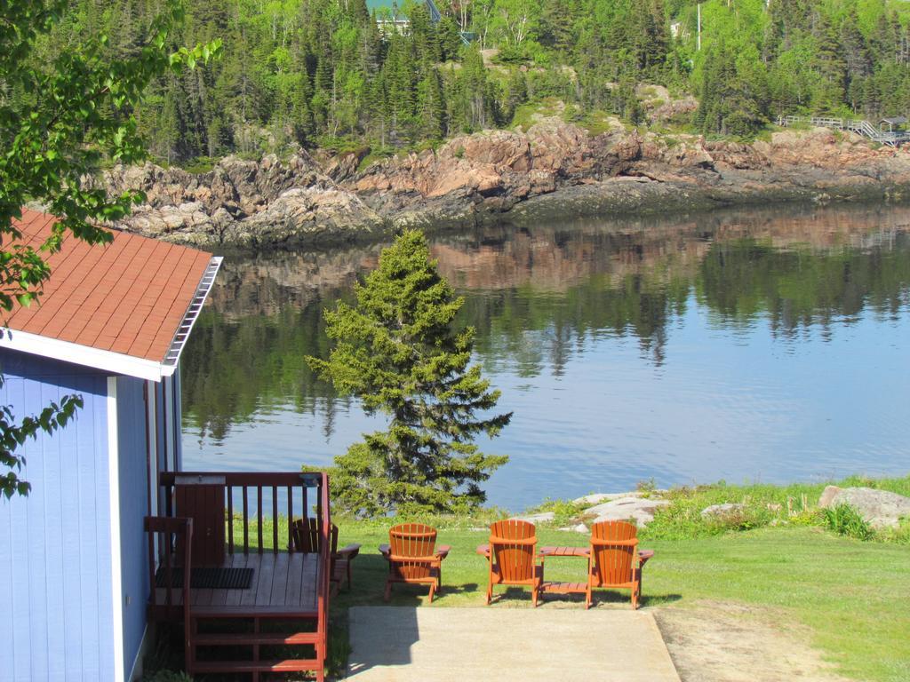 Les Chalets Au Bord De La Mer Les Escoumins Ngoại thất bức ảnh