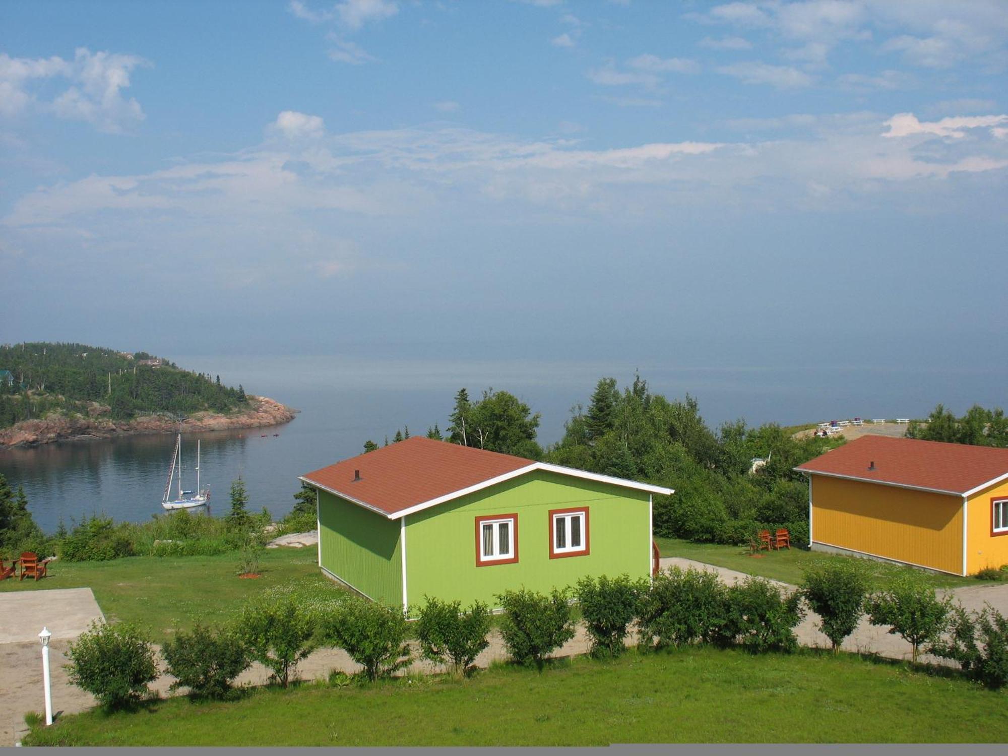 Les Chalets Au Bord De La Mer Les Escoumins Ngoại thất bức ảnh