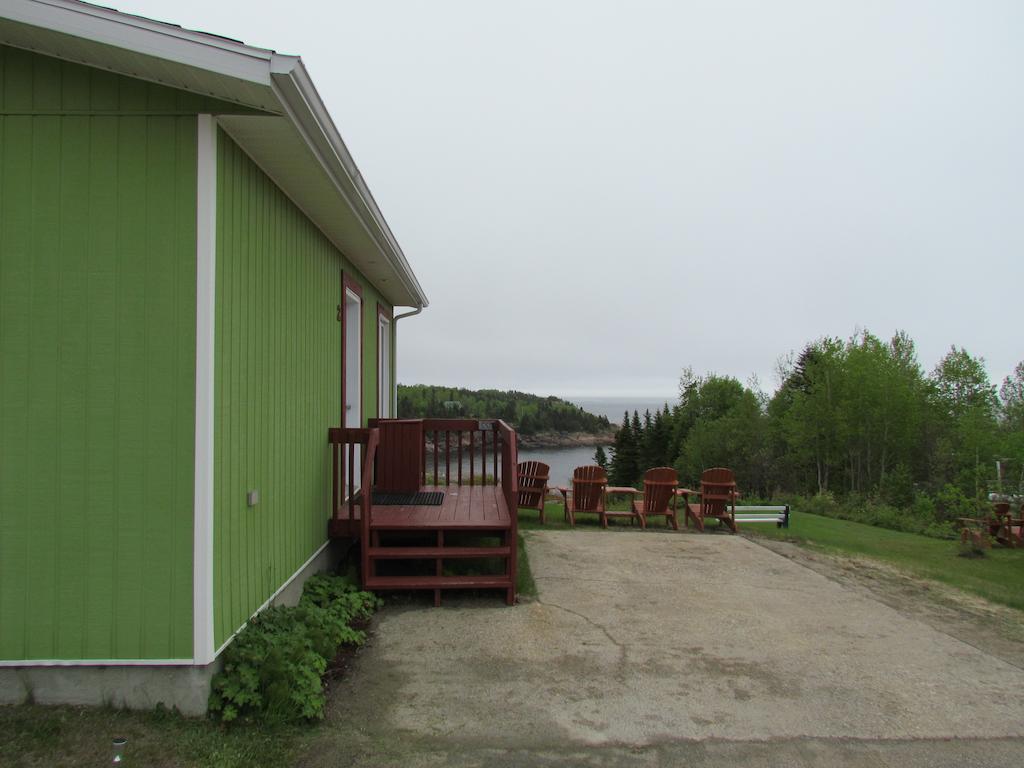 Les Chalets Au Bord De La Mer Les Escoumins Phòng bức ảnh